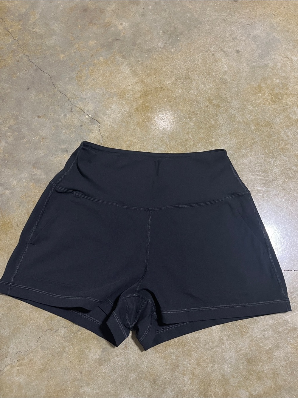 Crazy yoga High-Rise Black Women's Active Shorts with pockets
